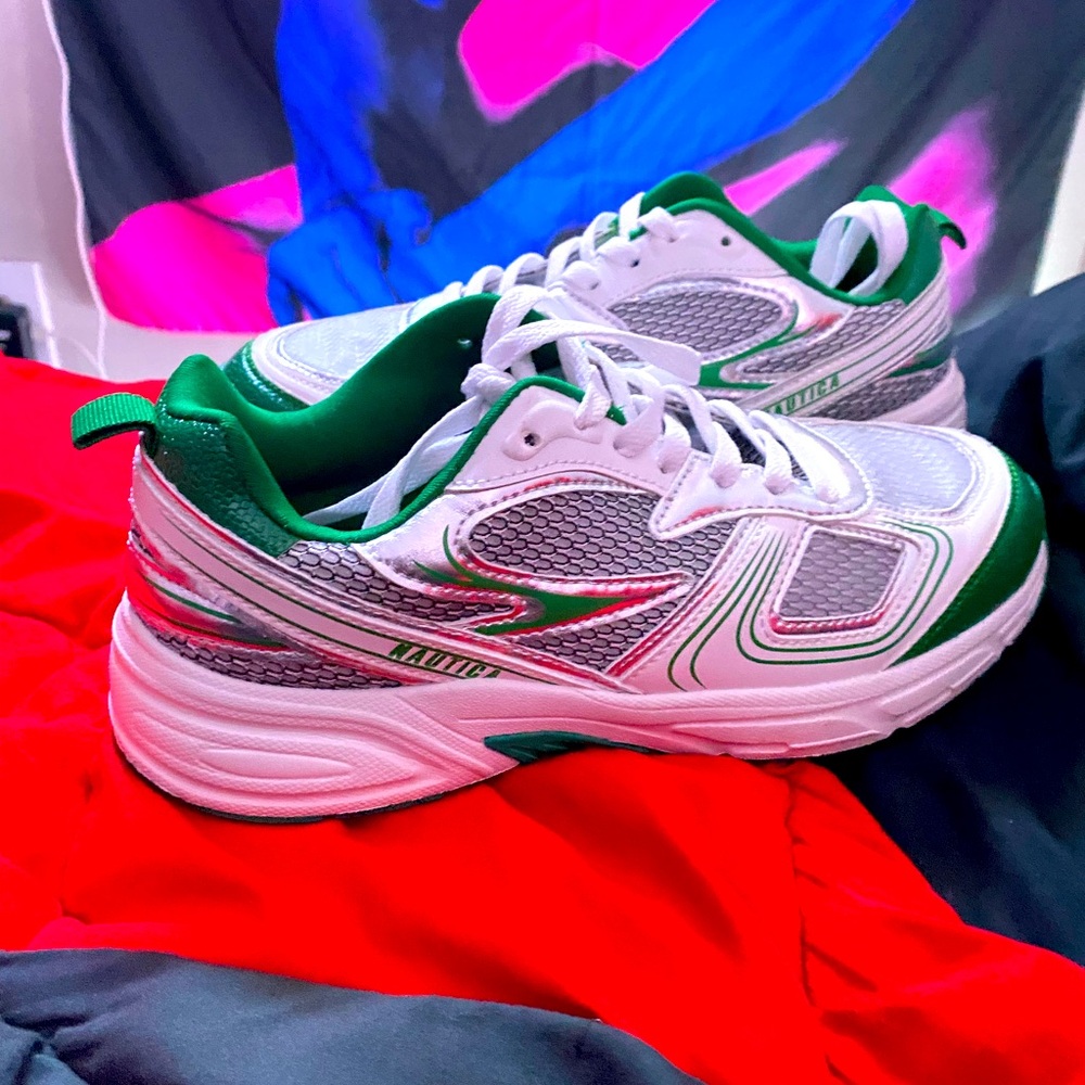 Brand New Nautica Retro Sneakers – White/Green